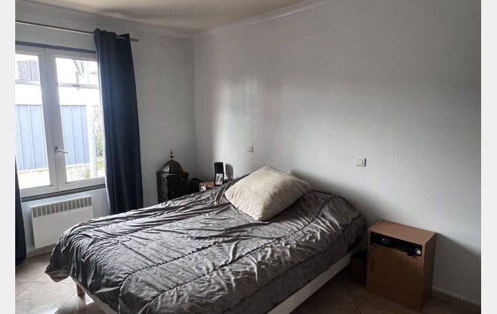 Villa SAINT-GILLES (30800)  100 m2 310 000 € 