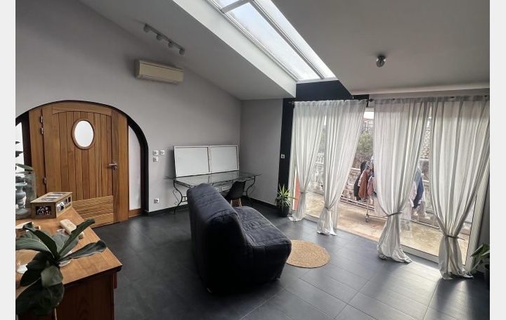 Villa SAINT-GILLES (30800)  100 m2 310 000 € 