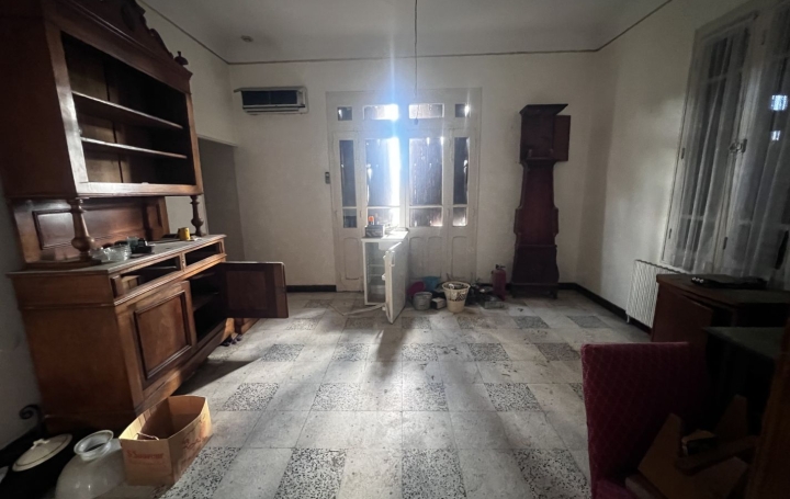 Villa SAINT-GILLES (30800)  135 m2 230 000 € 