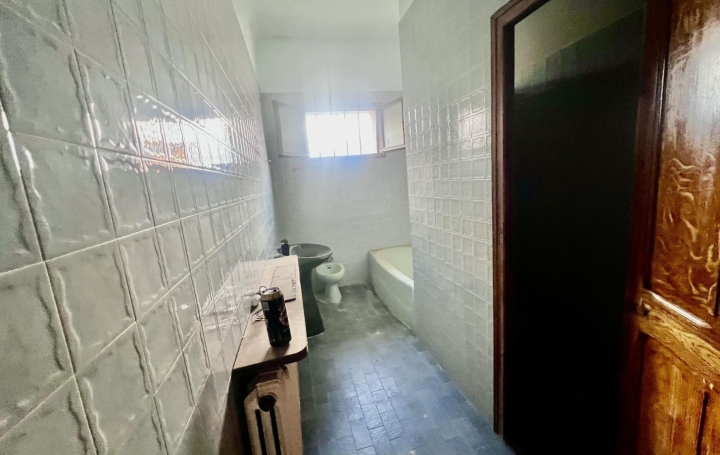 Villa SAINT-GILLES (30800)  135 m2 230 000 € 