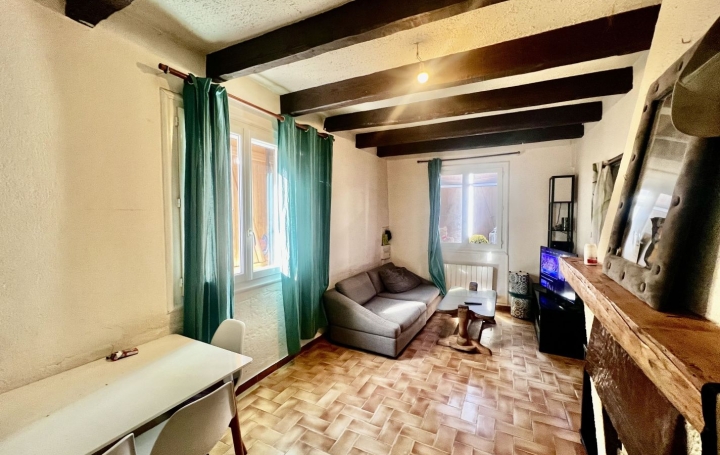 Maison de village SAINT-GILLES (30800)  80 m2 95 000 € 