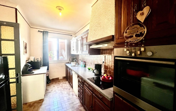 Maison de village SAINT-GILLES (30800)  80 m2 95 000 € 