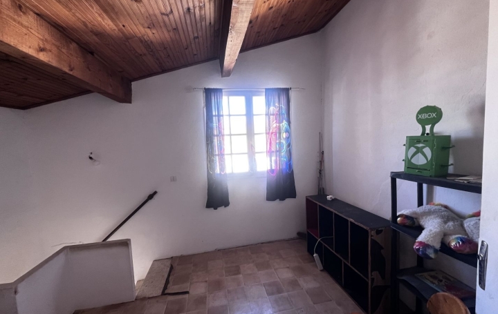 Maison de village SAINT-GILLES (30800)  80 m2 95 000 € 