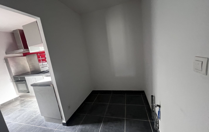 Villa SAINT-GILLES (30800)  85 m2 220 000 € 