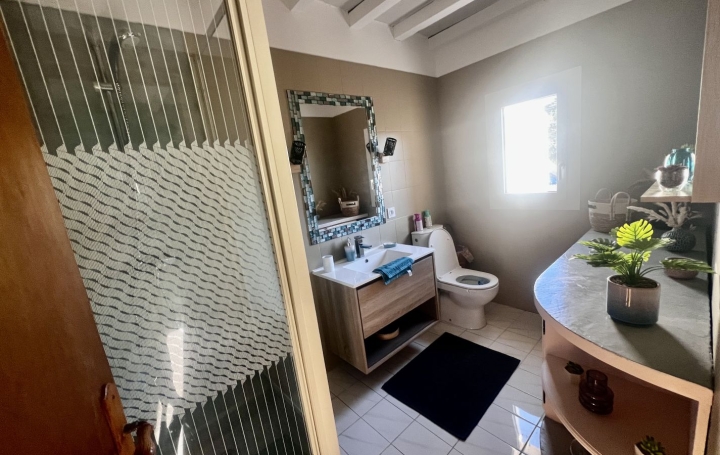 Villa SAINT-GILLES (30800)  140 m2 349 500 € 