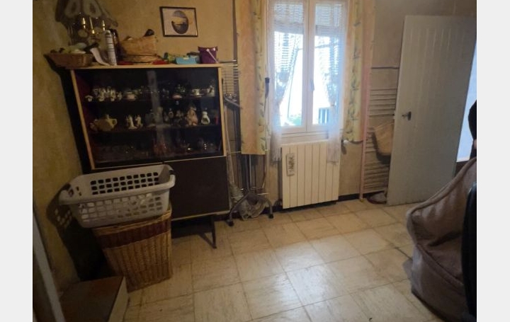 Maison SAINT-GILLES (30800)  164 m2 252 000 € 