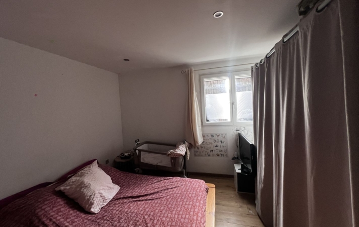 Maison de village SAINT-GILLES (30800)  65 m2 119 500 € 