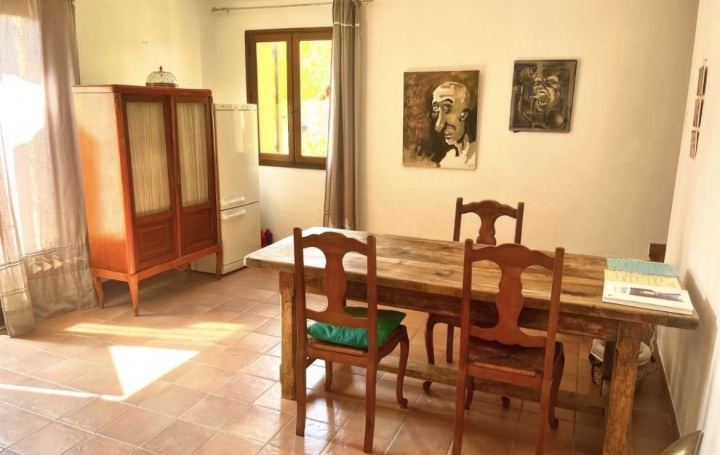 Villa SAINT-GILLES (30800)  133 m2 486 000 € 