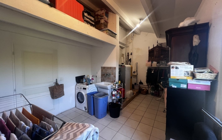 Villa SAINT-GILLES (30800)  160 m2 399 000 € 