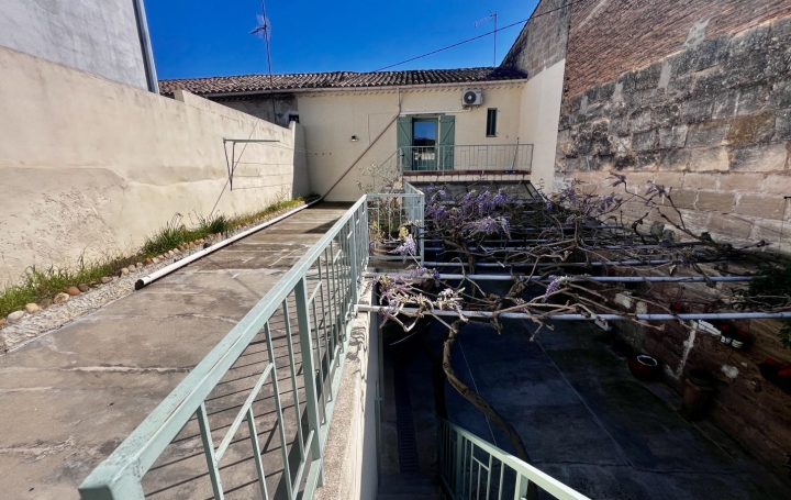 Maison de ville SAINT-GILLES (30800)  115 m2 257 200 € 