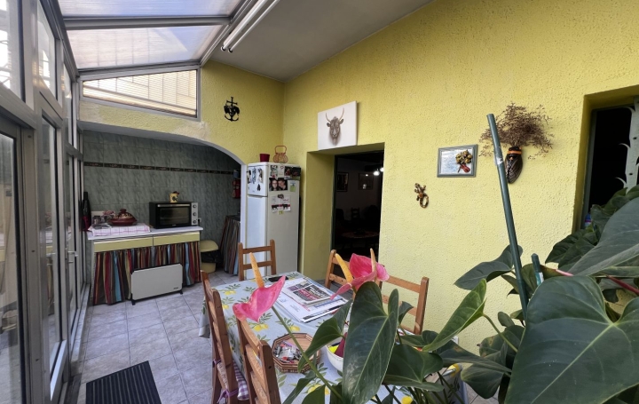 Maison de ville SAINT-GILLES (30800)  115 m2 257 200 € 