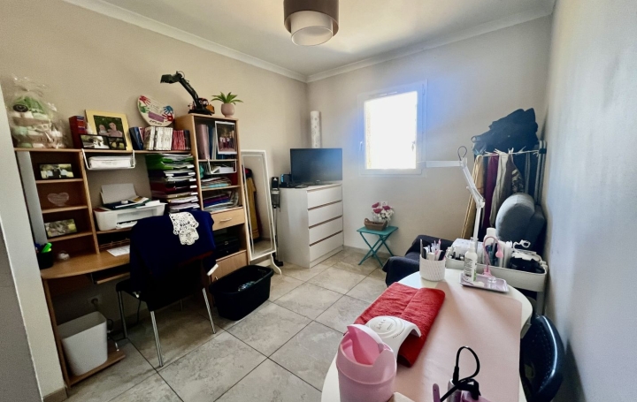 Villa SAINT-GILLES (30800)  100 m2 234 500 € 