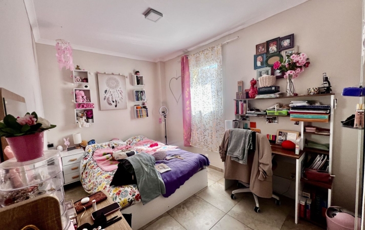 Villa SAINT-GILLES (30800)  100 m2 234 500 € 