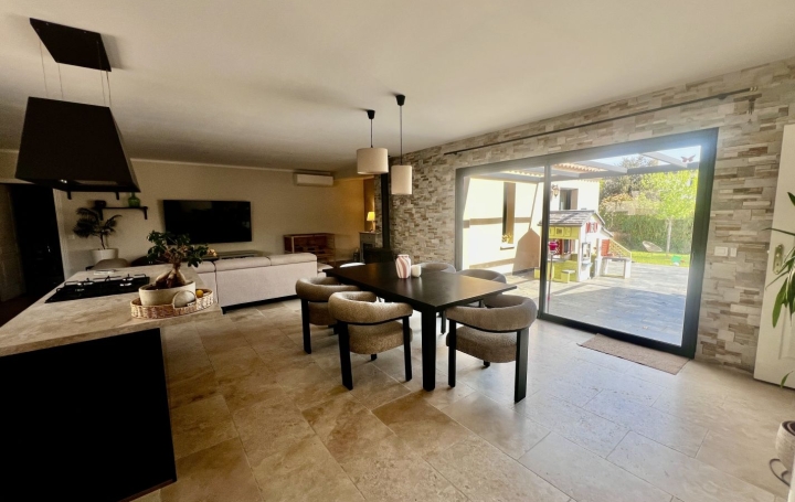 Villa SAINT-GILLES (30800)  106 m2 424 000 € 