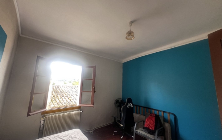 Maison SAINT-GILLES (30800)  220 m2 169 000 € 