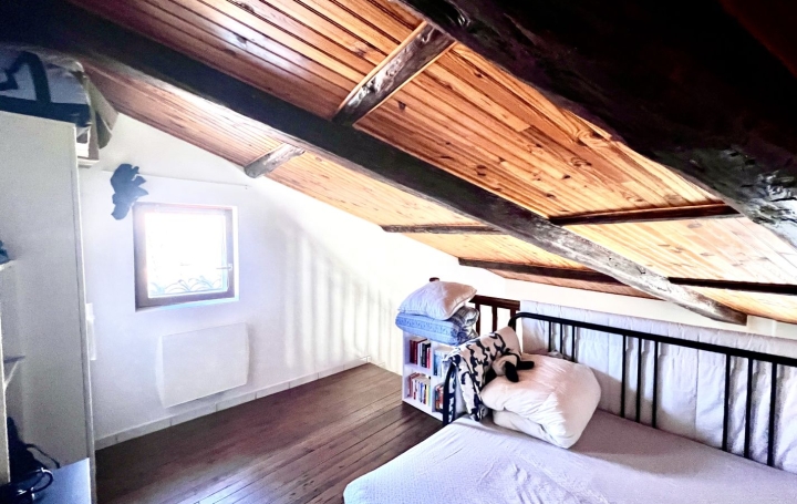 Maison SAINT-GILLES (30800)  59 m2 77 000 € 