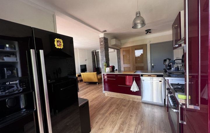 Villa SAINT-GILLES (30800)  120 m2 310 000 € 
