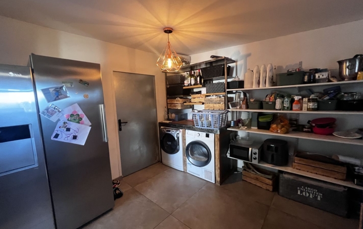 Villa SAINT-GILLES (30800)  120 m2 349 900 € 