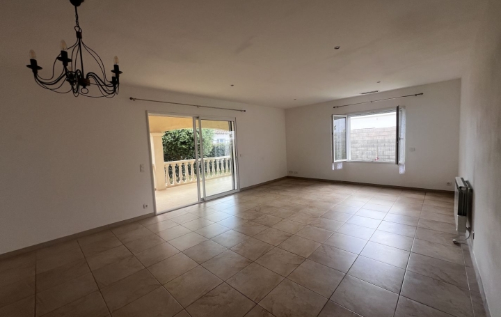 Villa SAINT-GILLES (30800)  105 m2 345 000 € 