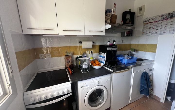 2 Pièces SAINT-GILLES (30800)  47 m2 95 000 € 