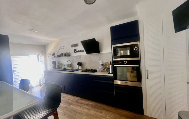 Maison de village SAINT-GILLES (30800)  114 m2 200 000 € 