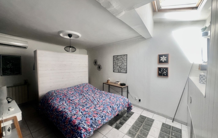 Maison de village SAINT-GILLES (30800)  114 m2 200 000 € 