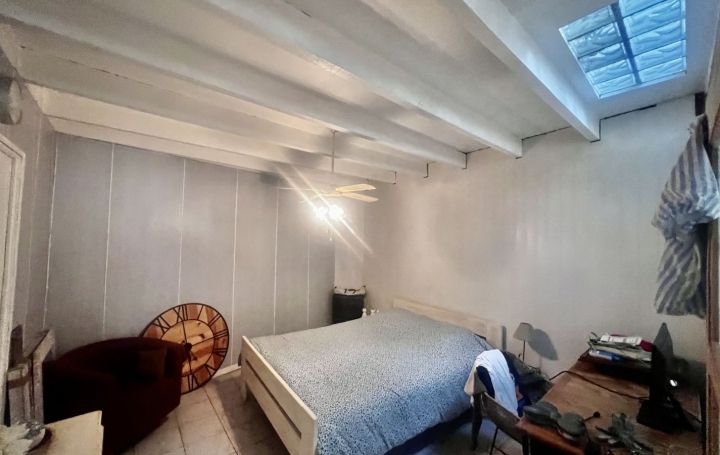 Maison de village SAINT-GILLES (30800)  114 m2 200 000 € 