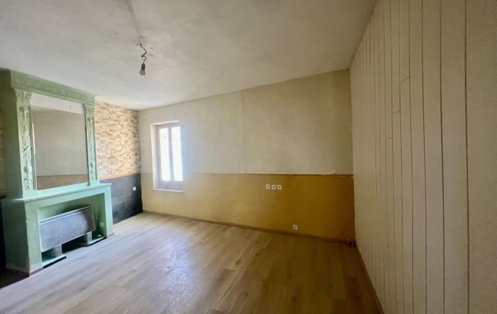 Maison SAINT-GILLES (30800)  93 m2 149 000 € 