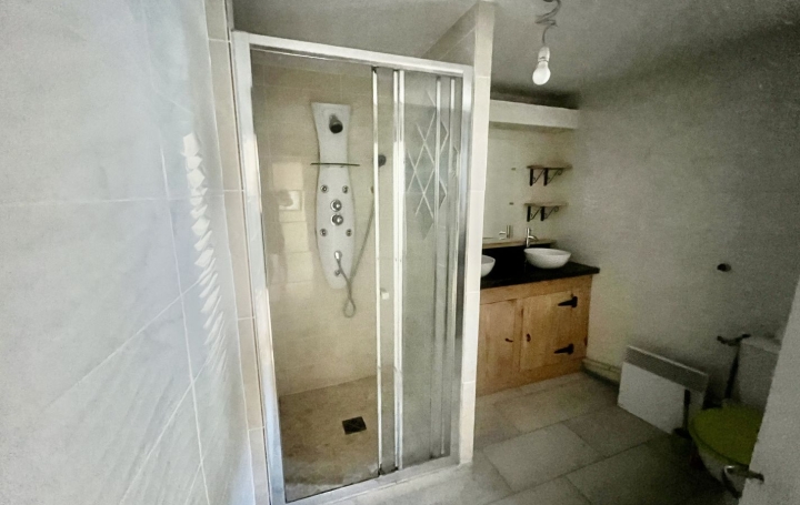 Maison SAINT-GILLES (30800)  93 m2 149 000 € 