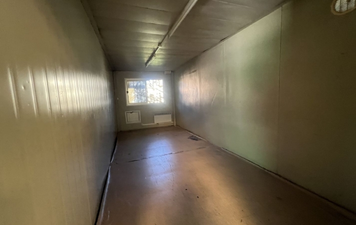 Autre SAINT-GILLES (30800)  240 m2 252 000 € 