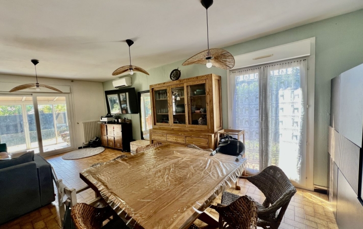 Villa SAINT-GILLES (30800)  90 m2 273 000 € 