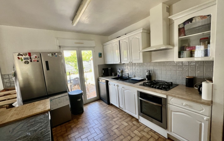 Villa SAINT-GILLES (30800)  90 m2 273 000 € 