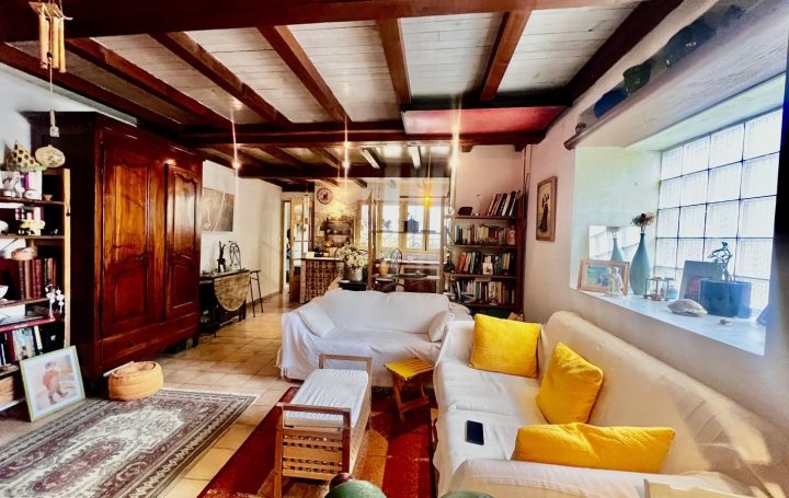 Maison SAINT-GILLES (30800)  91 m2 150 000 € 