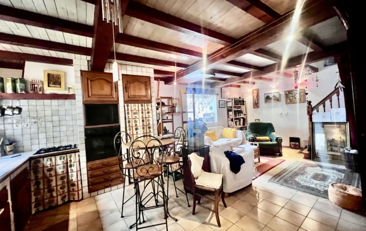 Maison SAINT-GILLES (30800)  91 m2 150 000 € 