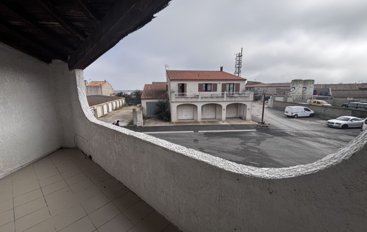 Immeuble SAINTES-MARIES-DE-LA-MER (13460)  400 m2 560 000 € 