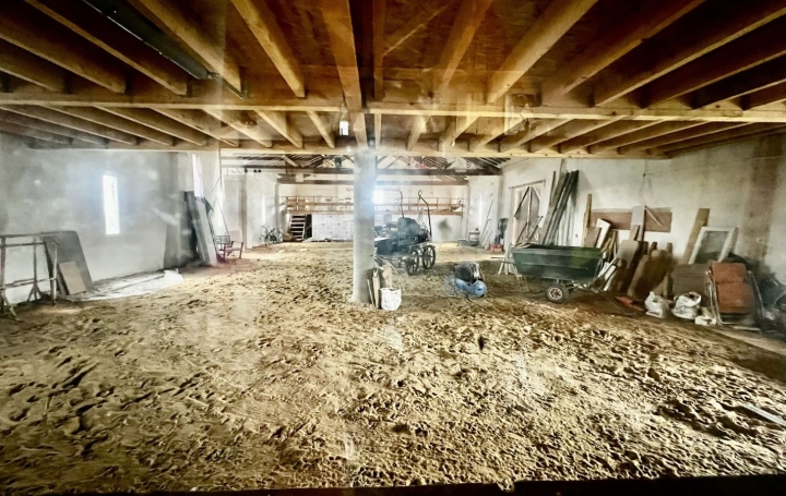 Mas ARLES (13200)  265 m2 399 000 € 