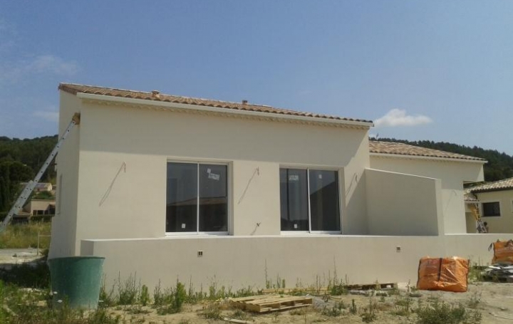 Réseau Immo-diffusion : Villa  CAVEIRAC  101 m2 890 € 