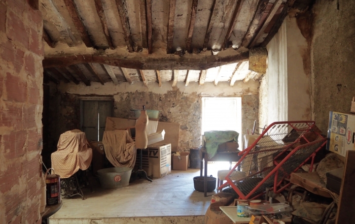 Maison CASCASTEL-DES-CORBIERES (11360)  106 m2 70 000 € 