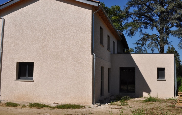 Maison / Villa BELLEVILLE-EN-BEAUJOLAIS (69220) 109 m<sup>2</sup> 271 000 € 