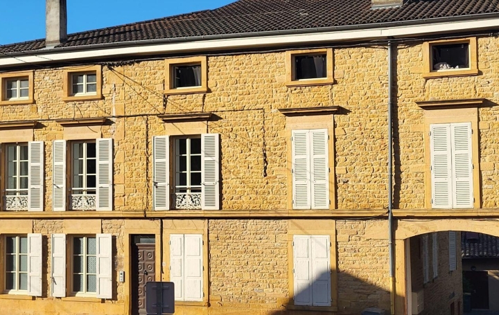 3 Pièces JARNIOUX (69640)  93 m2 285 000 € 