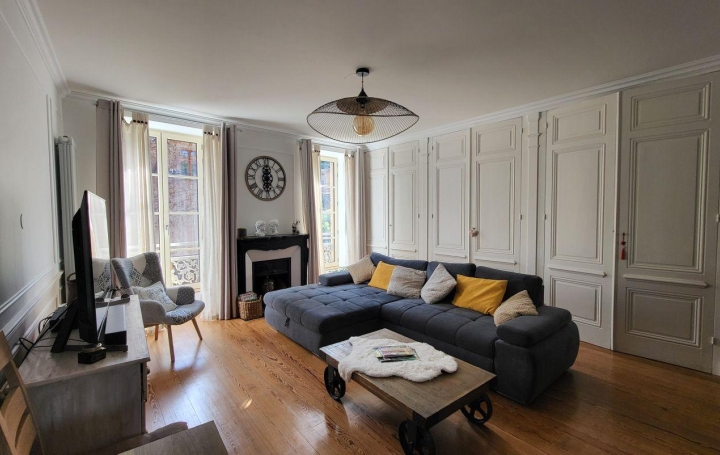 3 Pièces JARNIOUX (69640)  93 m2 285 000 € 