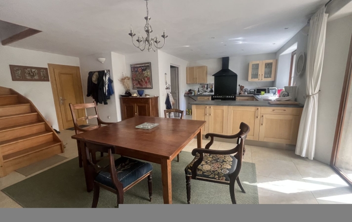 Maison VILLESEQUE-DES-CORBIERES (11360)  148 m2 329 000 € 