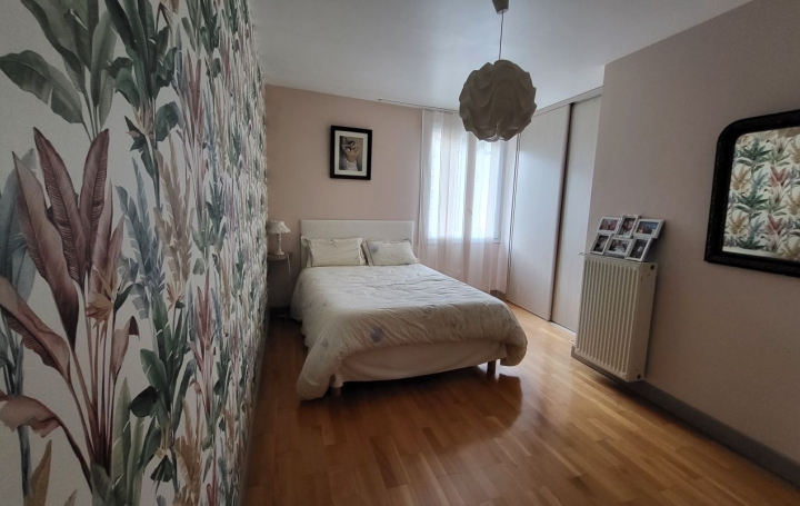 Maison LOZANNE (69380)  218 m2 359 000 € 