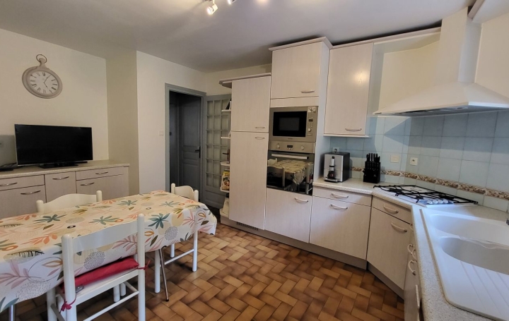 Maison LOZANNE (69380)  218 m2 359 000 € 