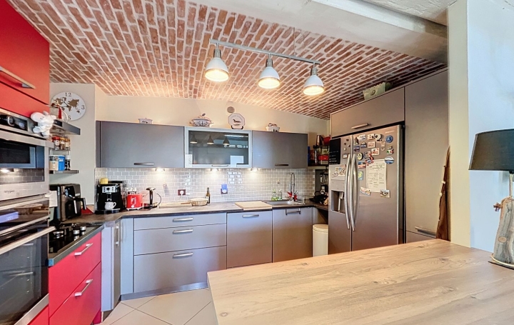 Maison LUCENAY (69480)  192 m2 568 000 € 