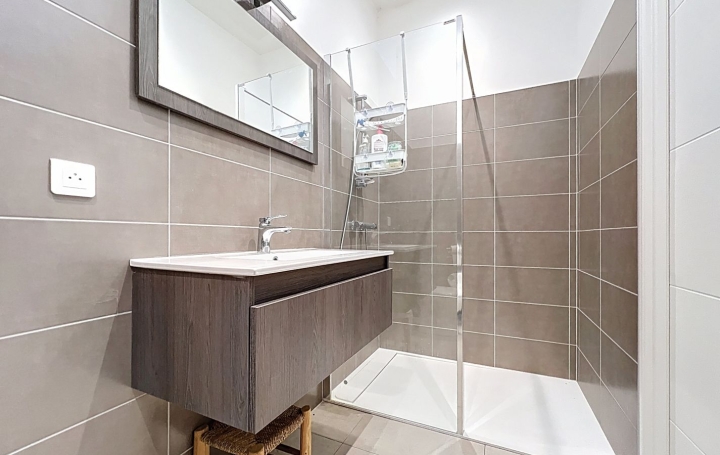 Maison LUCENAY (69480)  192 m2 568 000 € 