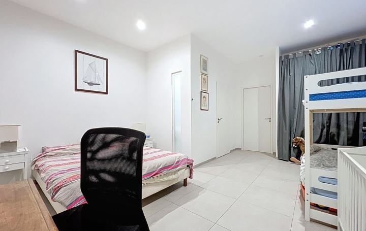 Maison LUCENAY (69480)  192 m2 568 000 € 