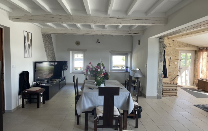 Maison BUZET-SUR-BAISE (47160)  237 m2 410 000 € 