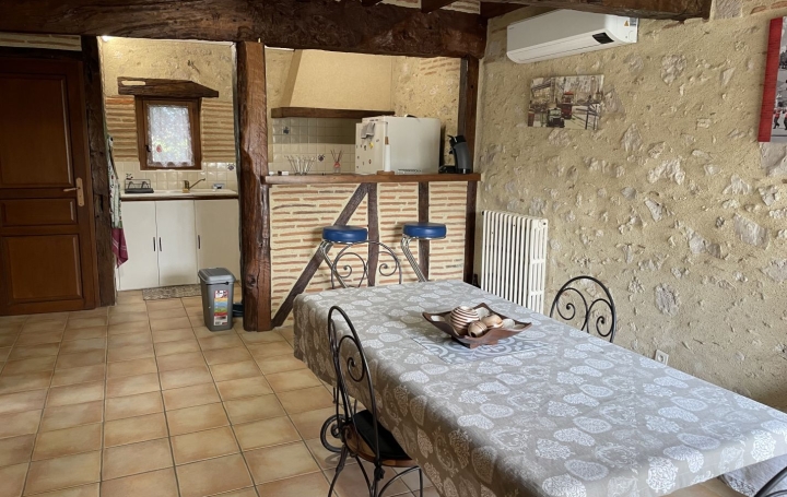 Maison BUZET-SUR-BAISE (47160)  237 m2 410 000 € 