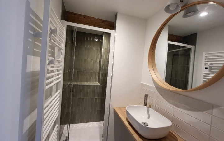 Maison CHASSELAY (69380)  136 m2 630 000 € 